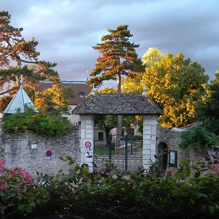 Отель Le Val D'amby