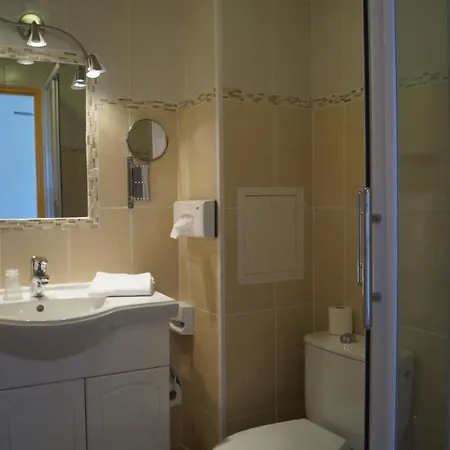 Отель Le Val D'amby 3*