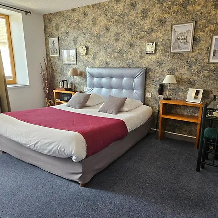 فندق Logis Hotel-restaurant Le Val D'amby Hieres-Sur-Amby