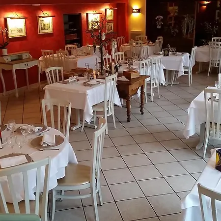 Logis Hotel-restaurant Le Val D'amby 3*