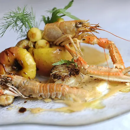Logis Hotel-restaurant Le Val D'amby 3*